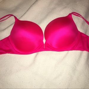 Pink push-up bra